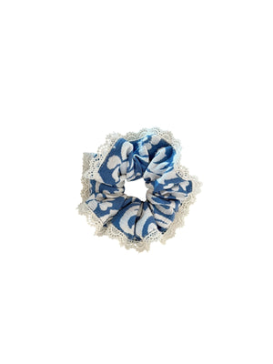 SCRUNCHIE AZUL ENCAJE